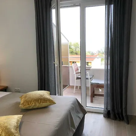 Apartment Ucka *