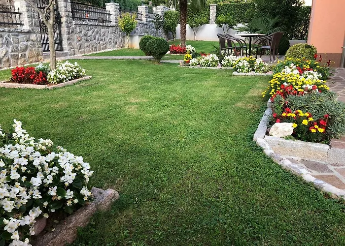 Apartment Ucka *
